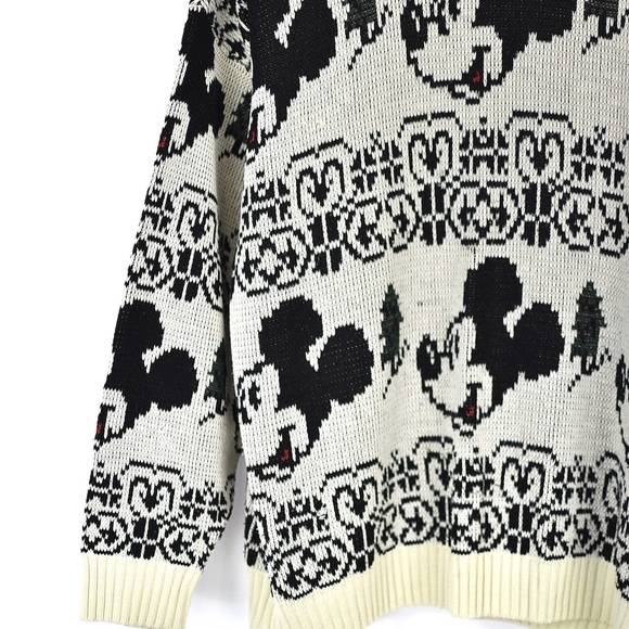 Vintage Disney Christmas sweater - Picture 5 of 10